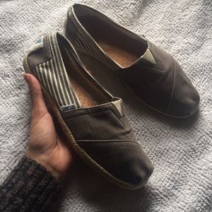TOMS University Rope Sole Classic